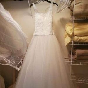 Nouvelle Amsale Wedding Dress